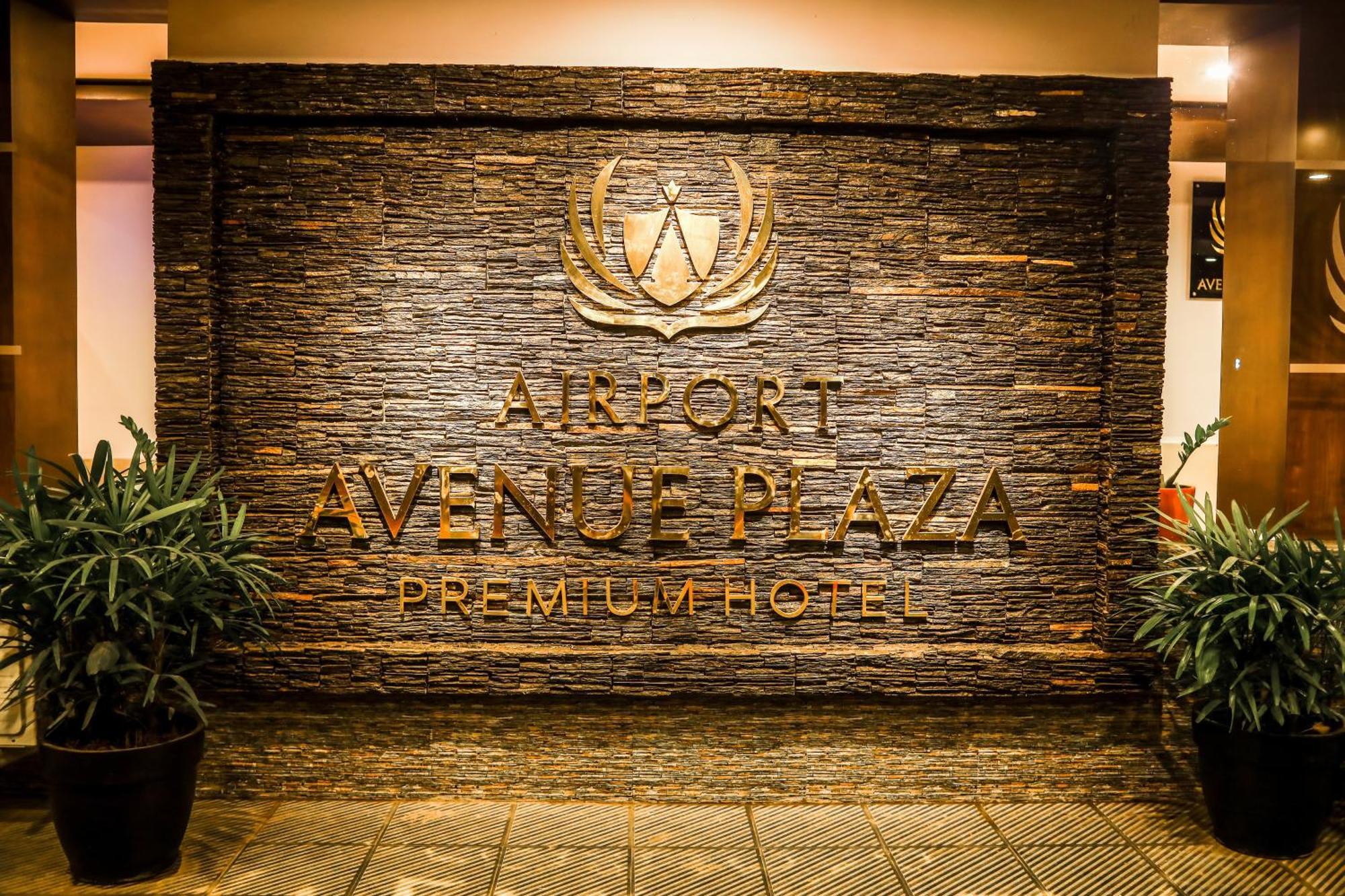Airport Avenue Plaza Hotel Nedumbassery Eksteriør billede