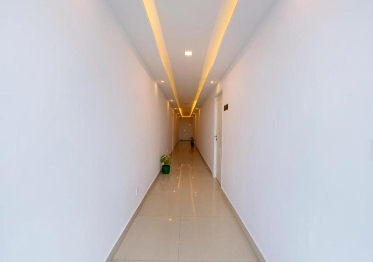 Airport Avenue Plaza Hotel Nedumbassery Eksteriør billede