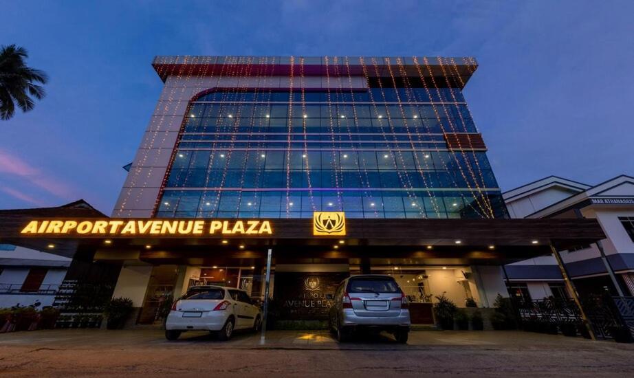 Airport Avenue Plaza Hotel Nedumbassery Eksteriør billede